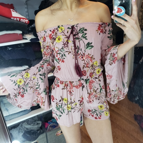 Band of Gypsies Floral Boho Romper strapless bell sleeves - Picture 2 of 3